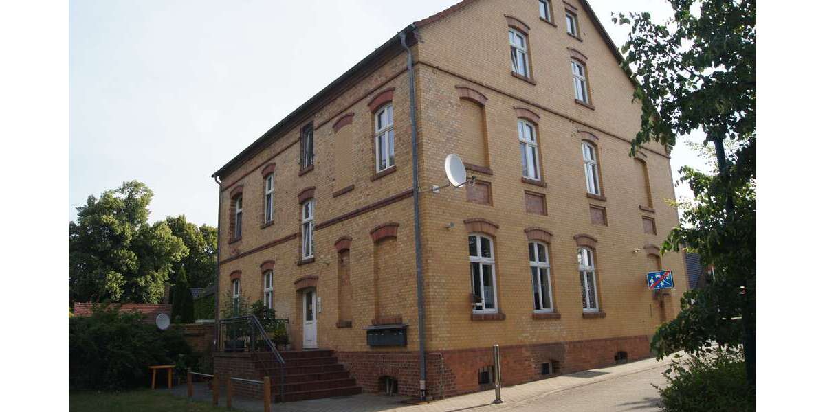 Wohnung zum Mieten in Sallgast 400 € 88.76 m² 3.5 zimmer