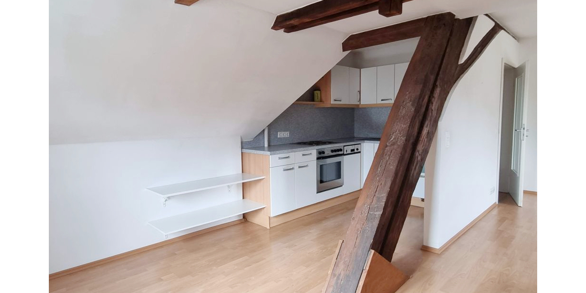 Schöne 3-Zi-Whg - FÜR MAXIMAL 2 PERSONEN -Einbauküche – Tageslichtbad – Wiesengrund in Laufweite zimmer