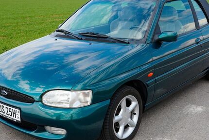 Ford Escort 131.000 km 5.300 &euro; Ditzingen 71254