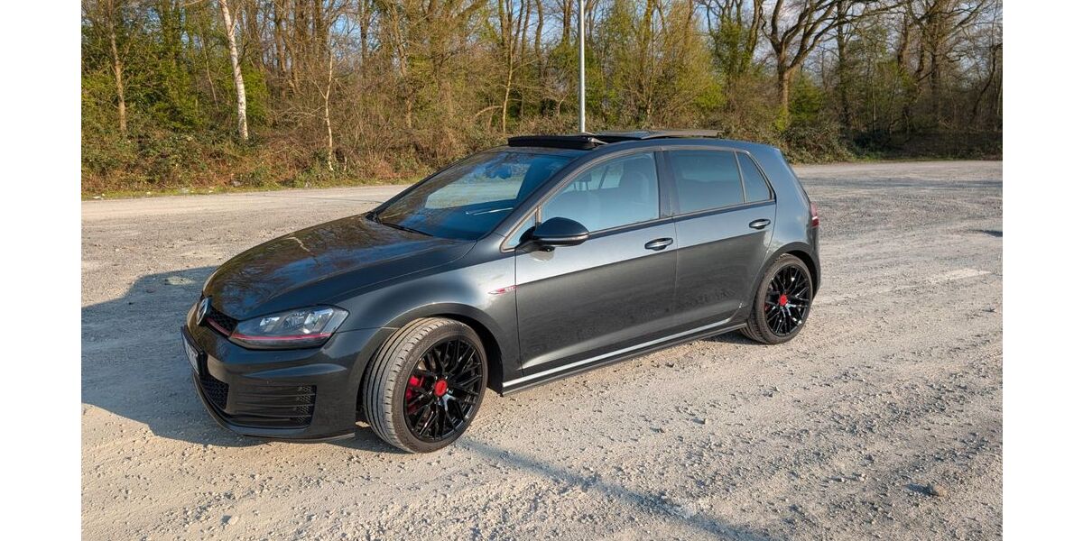 VW Golf 156.208 km 13.600 &euro; Bottrop 46236