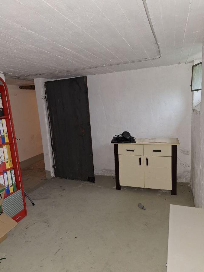 Provisionsfrei* Mit Gartenteil + Stellplatz! Gemütl. DG-Wo, sofort bezugsfrei! 2.5 zimmer