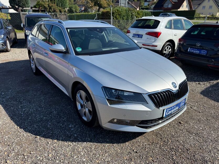 Skoda Superb 191.000 km 12.300 € Ettenheim 77955