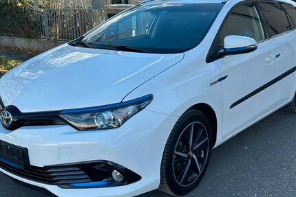 Toyota Auris 136.487 km 14.499 € wendelstein 90530