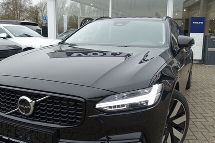 Volvo V90 13.600 km 43.700 &euro; Warendorf 48231