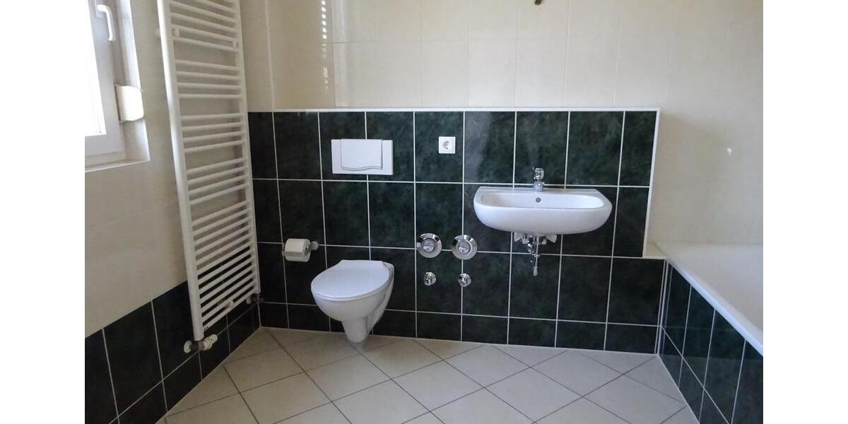 Reihenhaus Delitzsch - 4 Zimmer, 125 m&sup2;, 1.499&euro; | Angebot:24817589