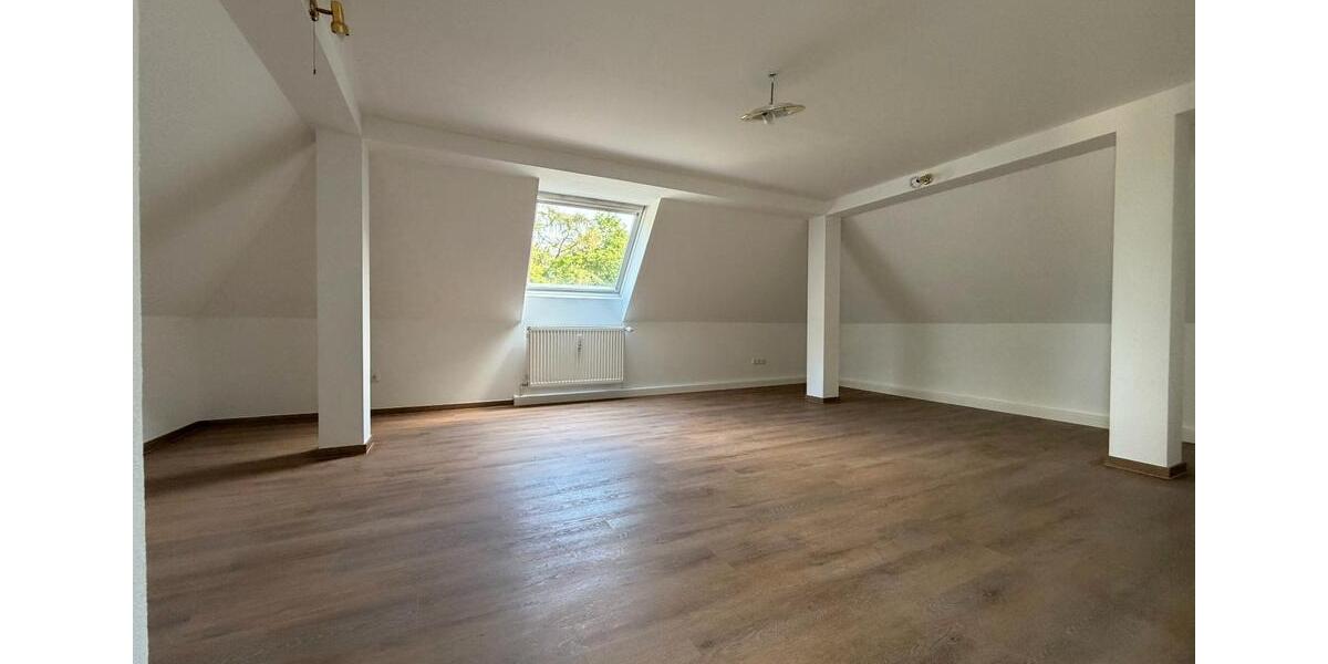 Dachgeschoßwohnung Töging am Inn - 3 Zimmer, 78 m&sup2;, 780&euro; | Angebot:26619202