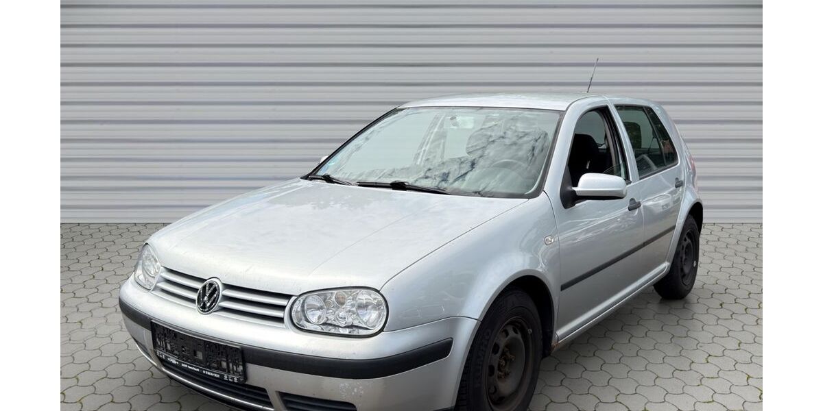 VW Golf 152.000 km 1.220 &euro; Neitersen 57638