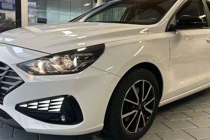 Hyundai i30 36.700 km 16.666 &euro; Leverkusen 51379