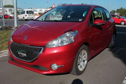 Peugeot 208 110.000 km 4.900 &euro; Nuernberg 90449