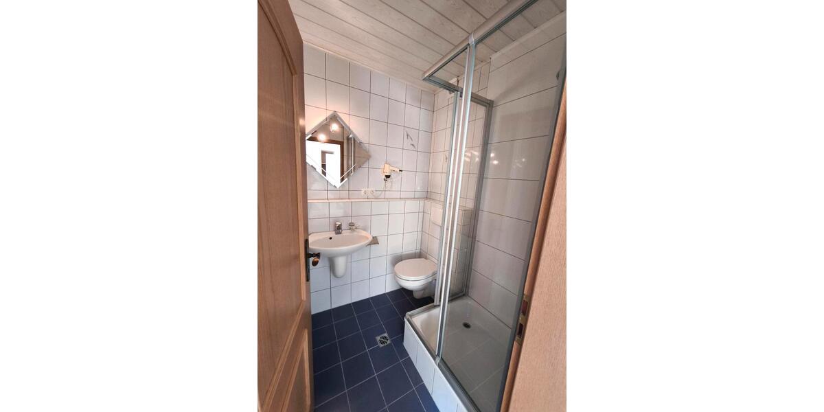 Etagenwohnung Burgoberbach - 1 Zimmer, 20 m&sup2;, 400&euro; | Angebot:26196407