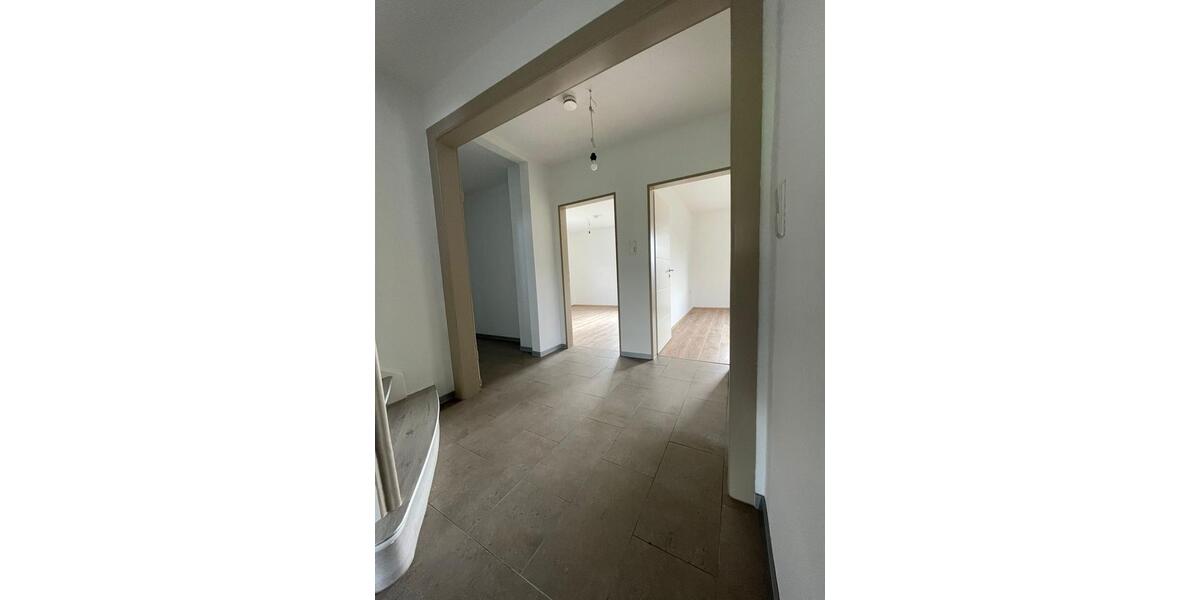 Einfamilienhaus Bebra - 5 Zimmer, 140 m&sup2;, 1.200&euro; | Angebot:26183188