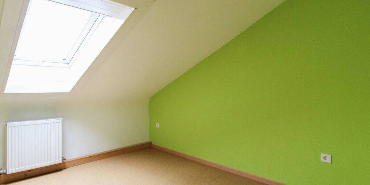 Reihenmittelhaus Stuttgart Steckfeld - 9 Zimmer, 208 m&sup2;, 765.000&euro; | Angebot:26319304