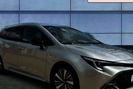 Toyota Corolla 2.890 km 30.880 &euro; Ismaning 85737
