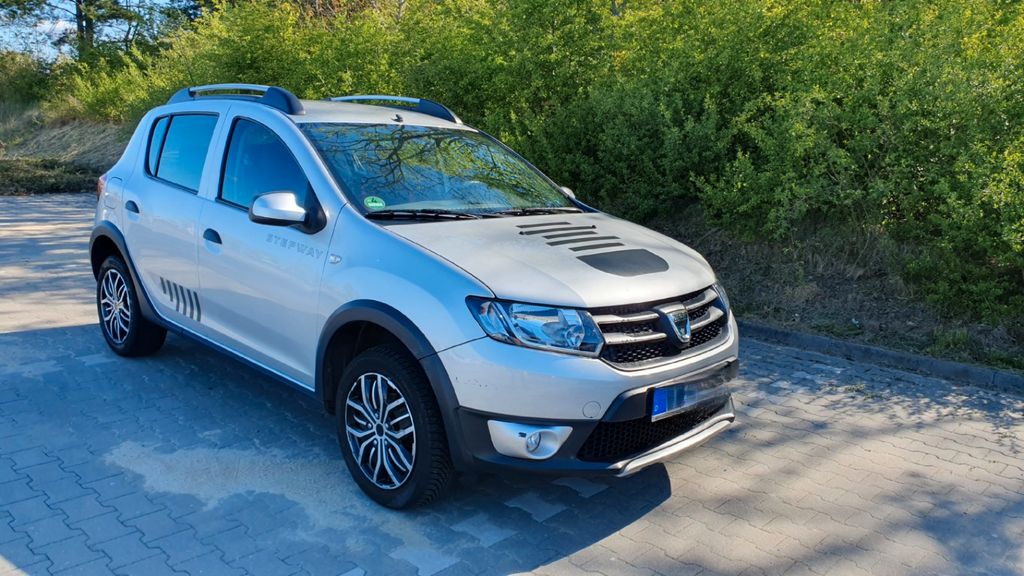Dacia Sandero 89.222 km 4.850 &euro; Gräfenhainichen 06773