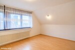 Ihr Deal: 3 Häuschen, 3 Garagen, bis zu 5 WE, davon nur 2 vermietet. HEIZUNG IST NEU! - Mehrfamilienhaus, Wohnhaus Schmitten | Angebot:26781264