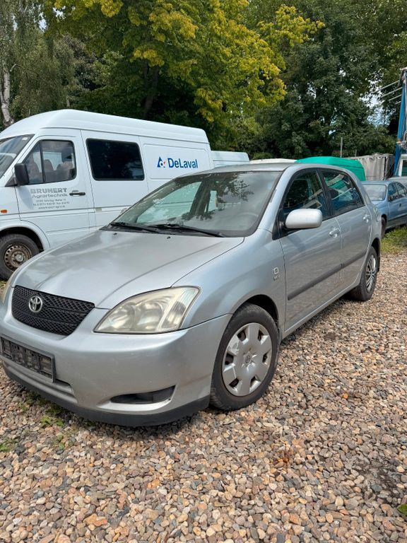 Toyota Corolla 160.000 km 1.900 € Hamburg 20539