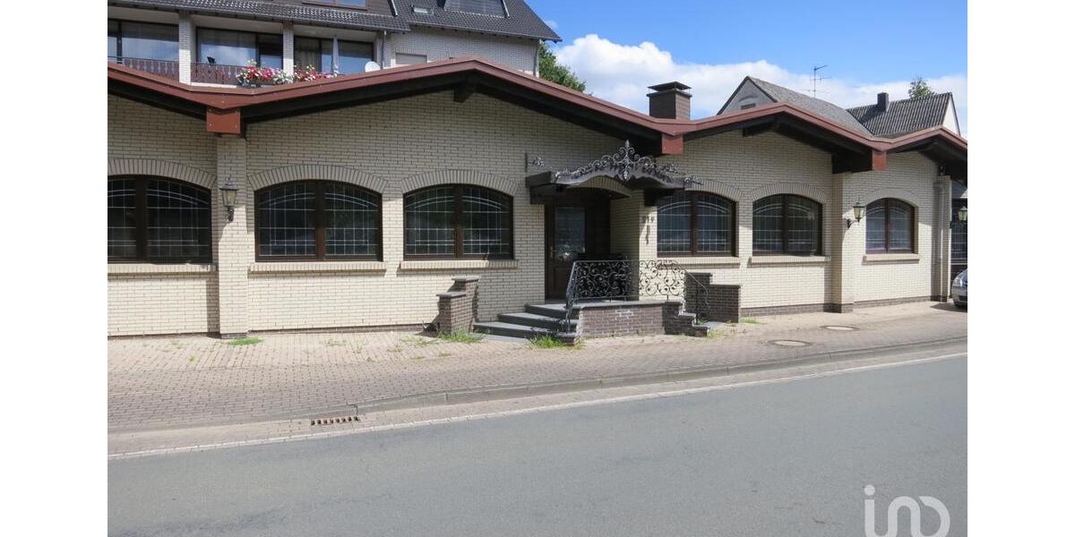 leerstehendes Restaurant mit vielen Möglichkeiten zimmer