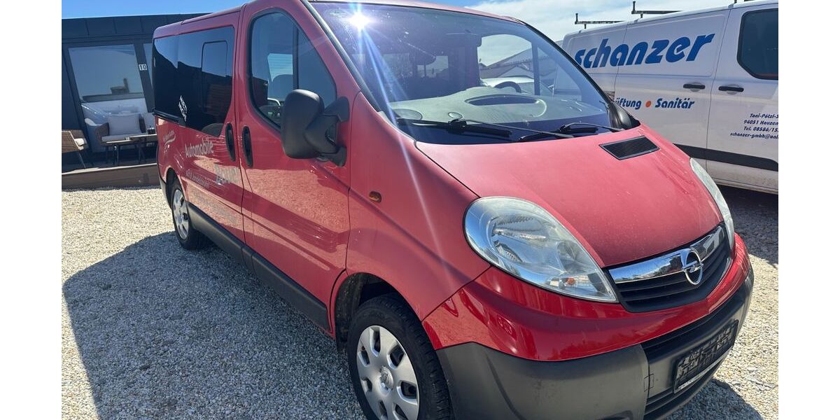 Opel Vivaro 187.000 km 6.900 &euro; Salzweg 94121