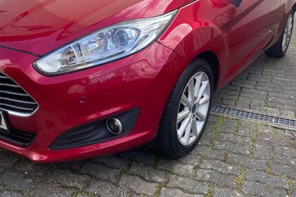 Ford Fiesta 118.000 km 5.700 &euro; Neunkirchen 66540