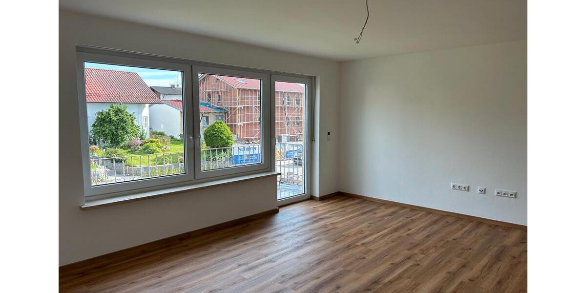 Etagenwohnung Roding - 3.5 Zimmer, 86 m&sup2;, 800&euro; | Angebot:26468822