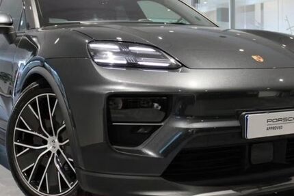 Porsche Macan 9.620 km 95.900 &euro; Bad Segeberg 23795