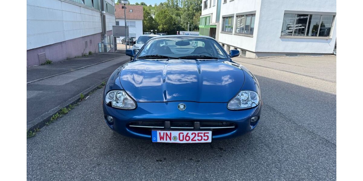 Jaguar XK8 104.000 km 14.999 &euro; Fellbach 70736