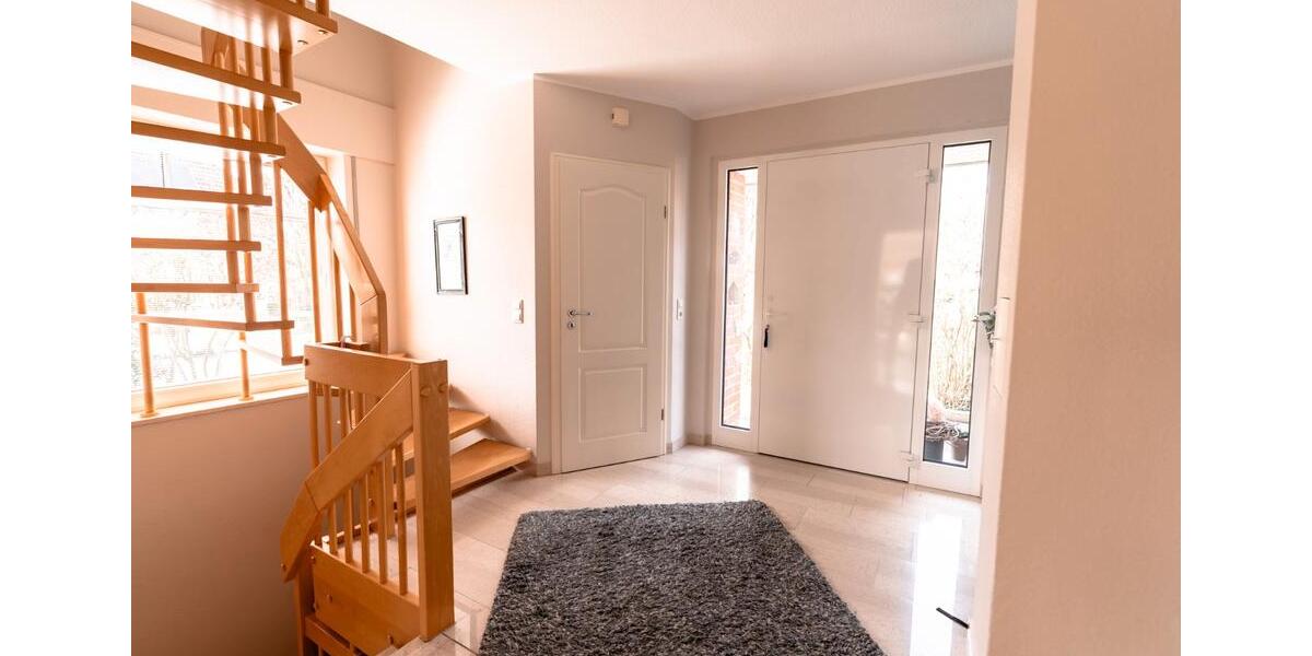 Einfamilienhaus Warstein - 6 Zimmer, 147 m&sup2;, 460.000&euro; | Angebot:27094942