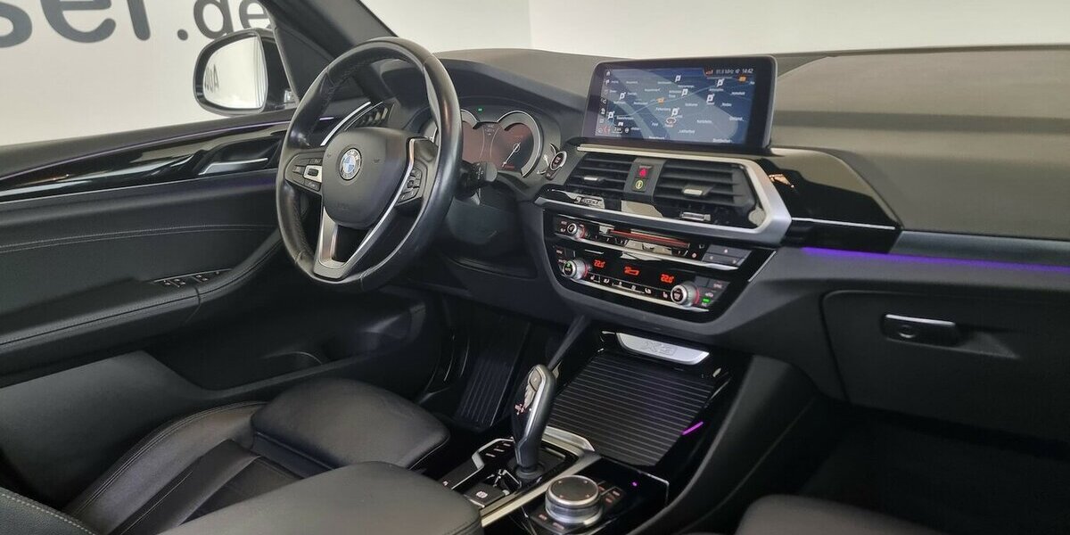 BMW X3 2.0 dA sDrive18 xLine LED AHK HeadUp Hifi 99.800 km 28.850 &euro; Garrel 49681
