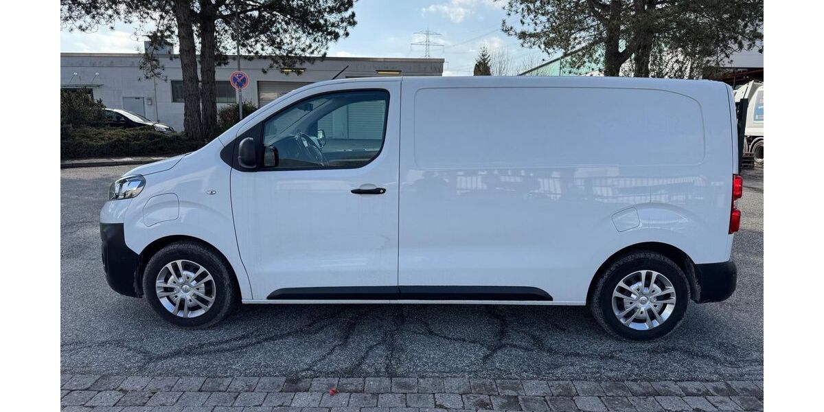 Opel Vivaro 17.615 km 14.279 &euro; Barsbüttel 22885