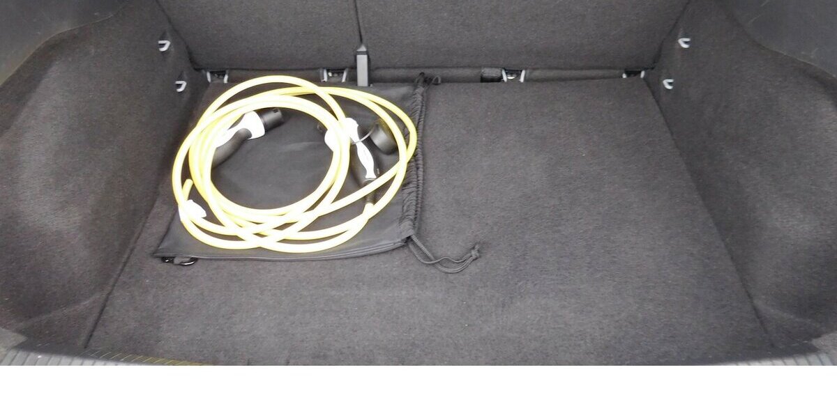 VW ID.3 Pure Performance Elektrik 1-Gang Navi 30.900 km 17.990 &euro; Vordorf 38533