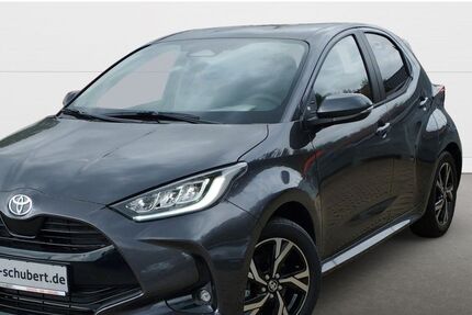 Toyota Yaris 4.000 km 24.280 &euro; Kassel 34125