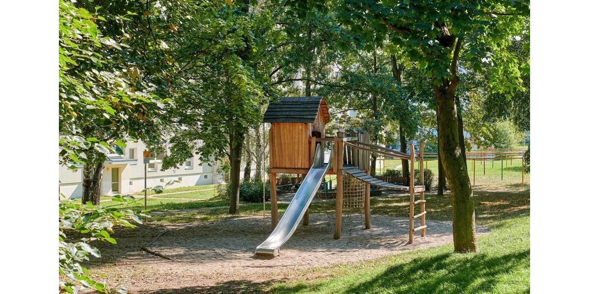 Etagenwohnung Dresden Cotta - 5 Zimmer, 115 m&sup2;, 974&euro; | Angebot:25376824