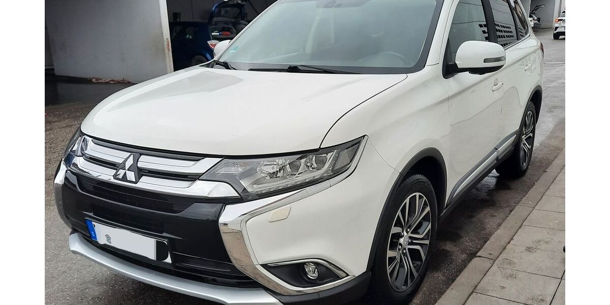 Mitsubishi Outlander 160.107 km 13.750 &euro; München 81737