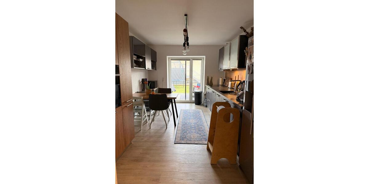 Erdgeschoßwohnung Felsberg - 3 Zimmer, 97 m&sup2;, 840&euro; | Angebot:25444883