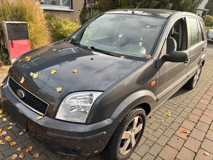 Ford Fusion 85.000 km 1.990 € Leverkusen 51371