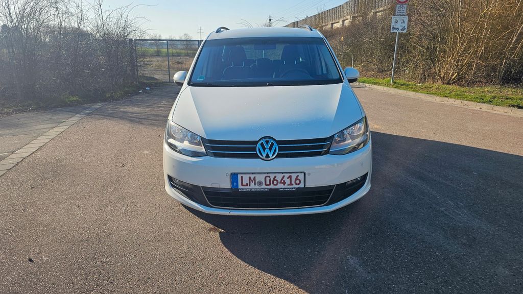 VW Sharan 215.000 km 6.999 &euro; Staffel 65556