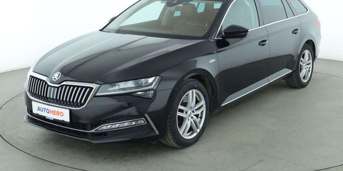 Skoda Superb 106.019 km 25.880 &euro; Stuttgart 70195