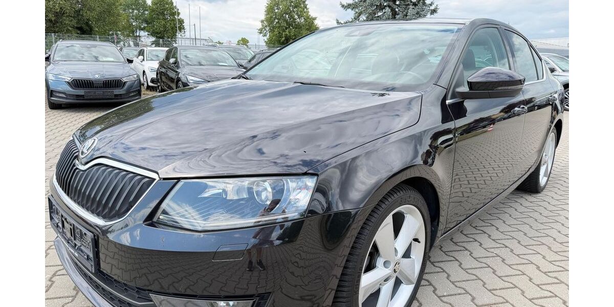 Skoda Octavia 147.405 km 11.990 &euro; Nabburg 92507
