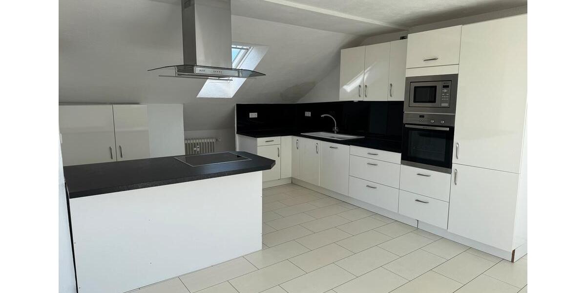 Dachgeschoßwohnung Laichingen - 3.5 Zimmer, 85 m&sup2;, 920&euro; | Angebot:26335053