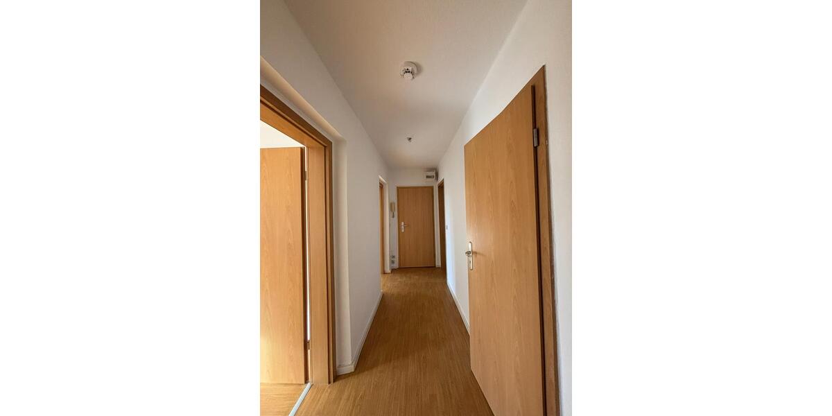 Etagenwohnung Gräfenhainichen - 3 Zimmer, 60 m&sup2;, 410&euro; | Angebot:22832037