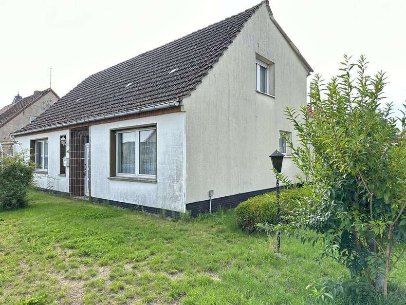 Haus zum Kaufen in Algenstedt 60.000 € 90 m²