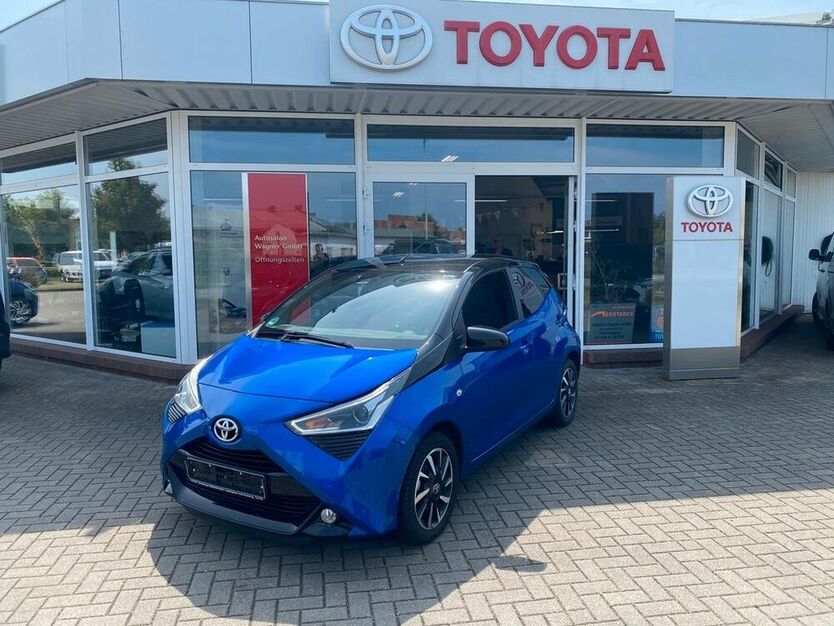Aygo (X)