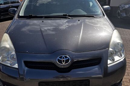 Toyota Corolla Verso 348.000 km 1.990 &euro; Lebach 66822