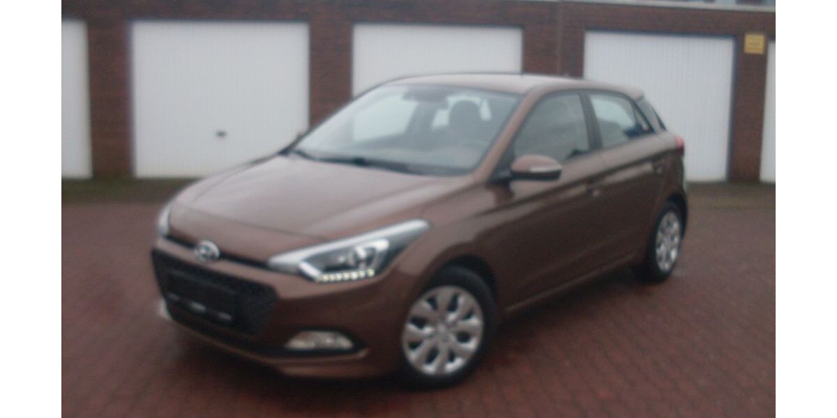 Hyundai i20 61.700 km 8.990 &euro; Geldern 47608
