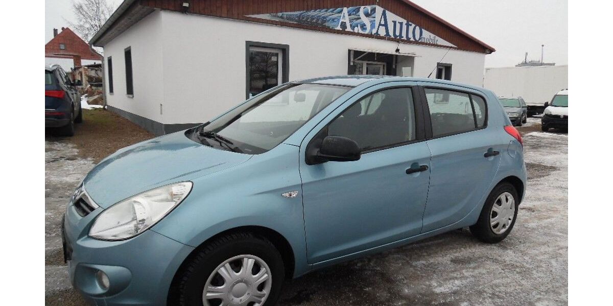 Hyundai i20 99.572 km 4.499 &euro; Nordhausen 99734