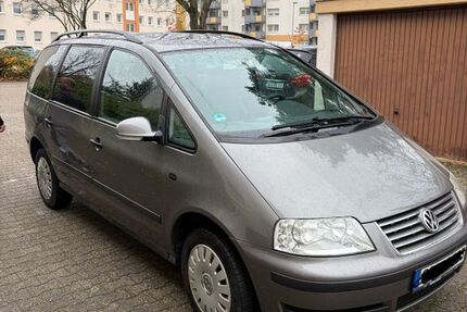 VW Sharan 179.000 km 6.000 € Rüsselsheim 65428