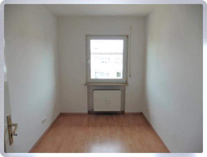 Etagenwohnung Rodenbach Niederrodenbach - 4 Zimmer, 90 m&sup2;, 920&euro; | Angebot:25663054