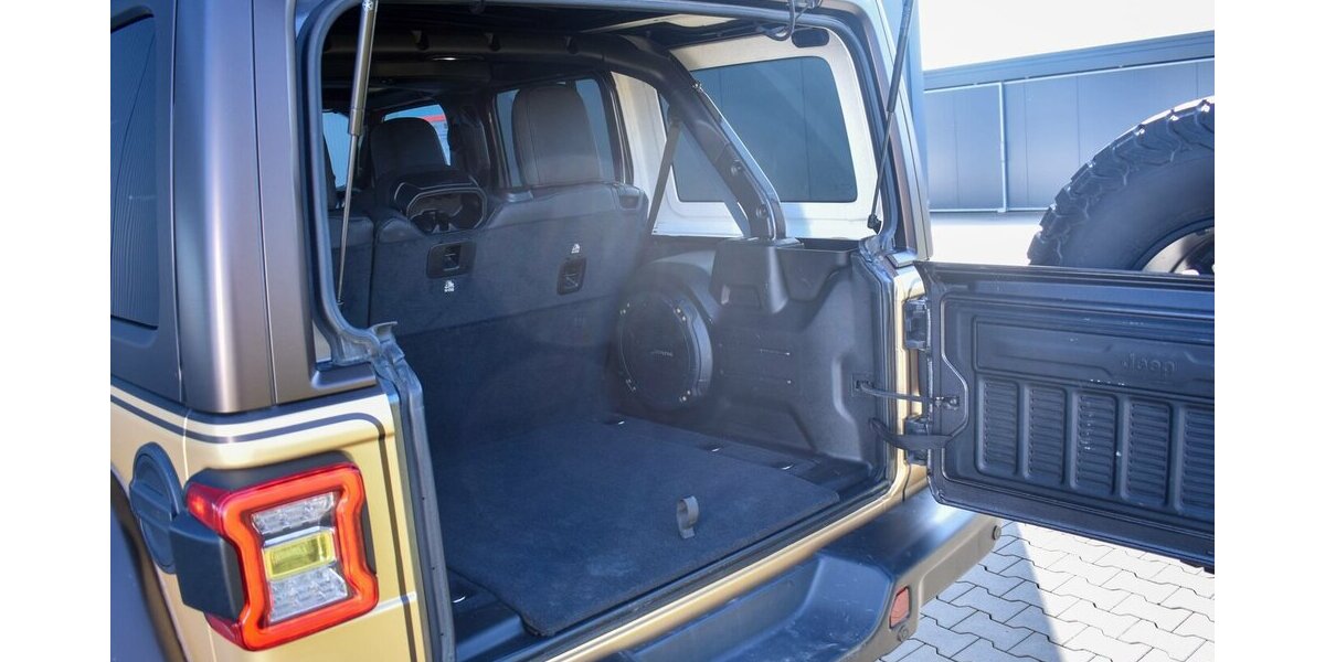 Jeep Wrangler Unlimited Rubicon 3.0L EcoDiesel V6 30.950 km 64.990 &euro; Höchberg-Würzburg 97204