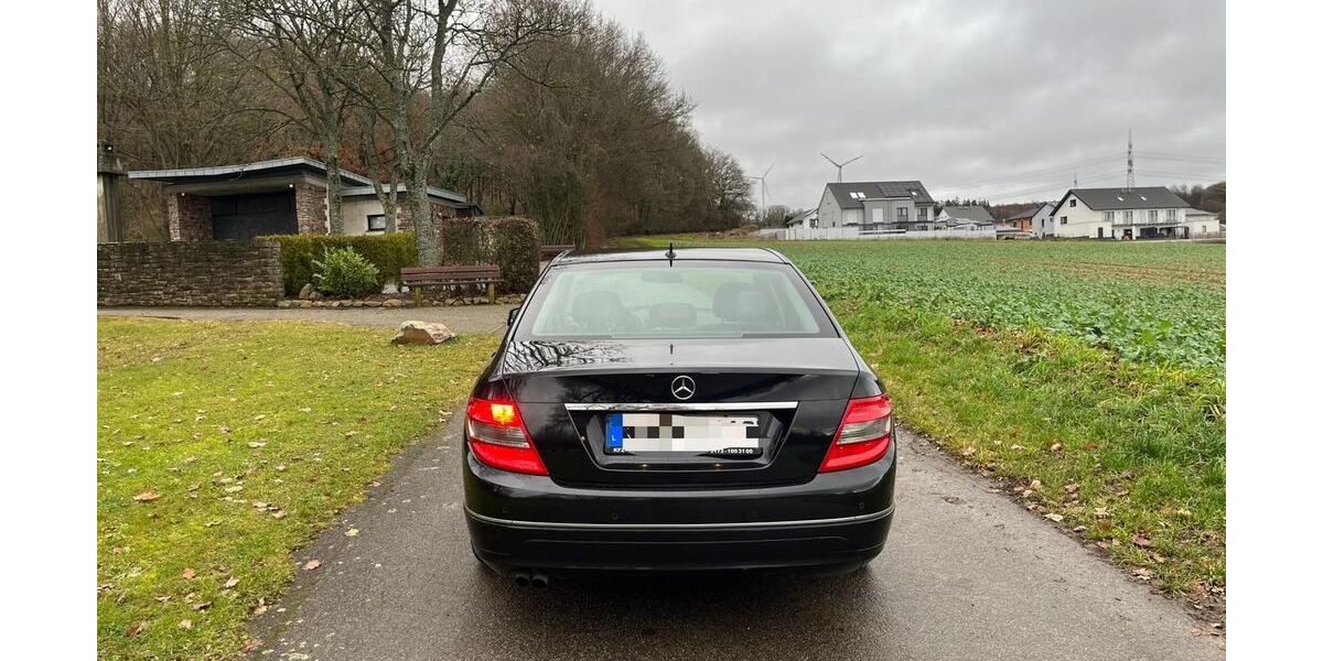 Mercedes-Benz C 180 157.000 km 8.300 &euro; Warmsroth 55442