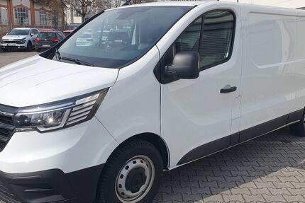 Renault Trafic 88.000 km 18.900 &euro; München 81825